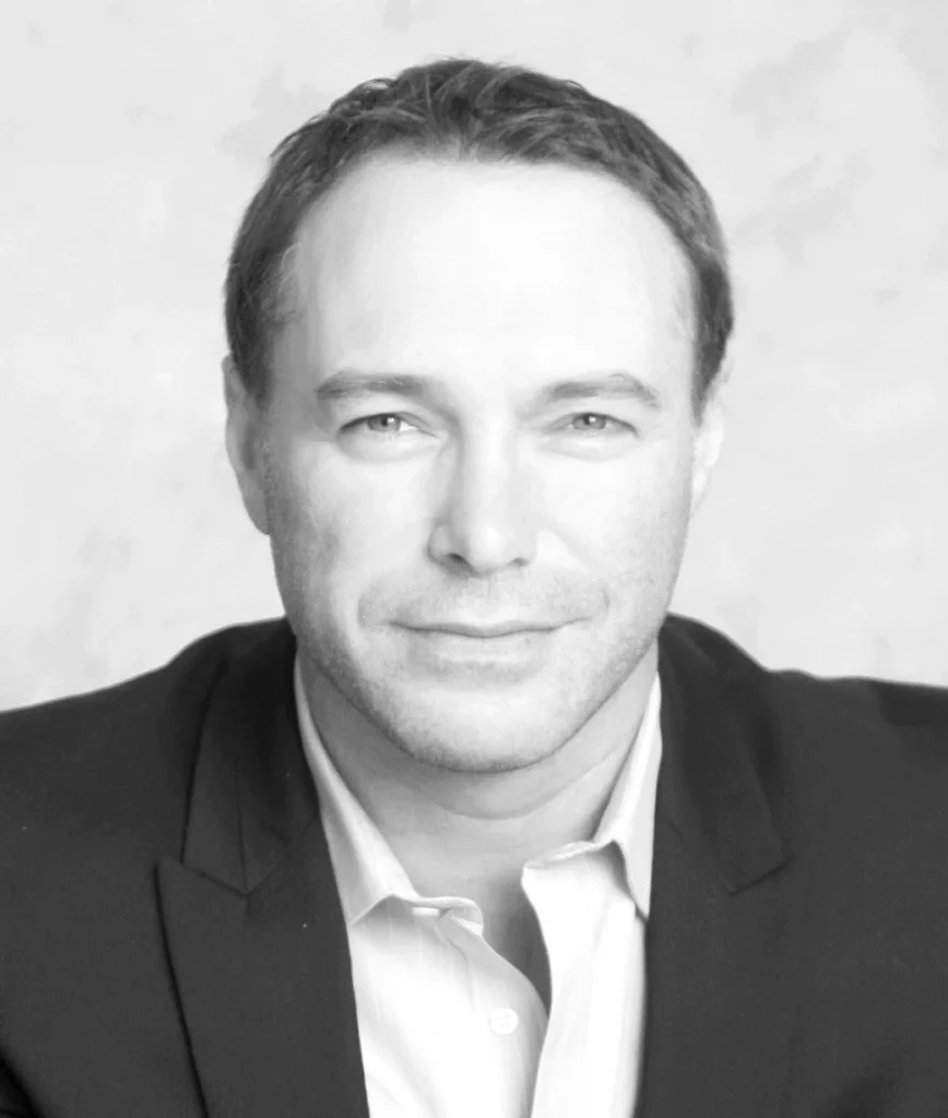 Periodontist San Francisco — healthy gumline after periodontal care in Union Square